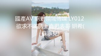 《清凉一夏极品CD》超市步行街抄底多位颜值爆表的小姐姐~各种齐逼短裙骚T内~亮点是一位清纯美少女居然真空出门相当反差 (7)