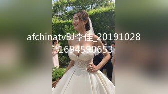 清纯白嫩小仙女小姐姐『萌之乖乖』合租男女 爱的初体验，退下女神瑜伽裤暴力后入翘臀，美腿尤物抱在怀里爆操！