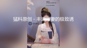 美女主播护士装家中自拍