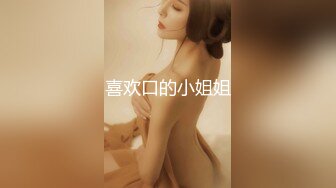 俩长腿美艳人妖骚里骚气扭动裸露身躯舔屌呻吟抱着腰边操边撸射了好多1080P高清