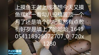 最新精选全镜偷窥漂亮服务员嘘嘘