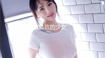 东莞19岁温柔小美女，巧小的玉手握着大鸡巴，瞬间升温变滚烫，被吃得酥麻酥麻，圆润的屁股坐上来简直是  爽！