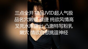 淫脚棒棒糖，骚淫小母狗自己抱起双腿让你长驱直入