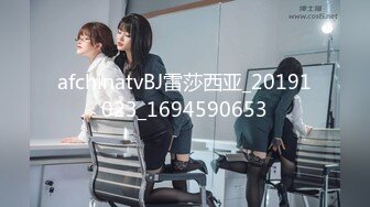 【新片速遞 】  轻熟女人妻3P 啊啊 不要 不要什么 不要停 身材不错 表情好骚 哥们的鸡鸡是不是小了点 大姐都含不住 